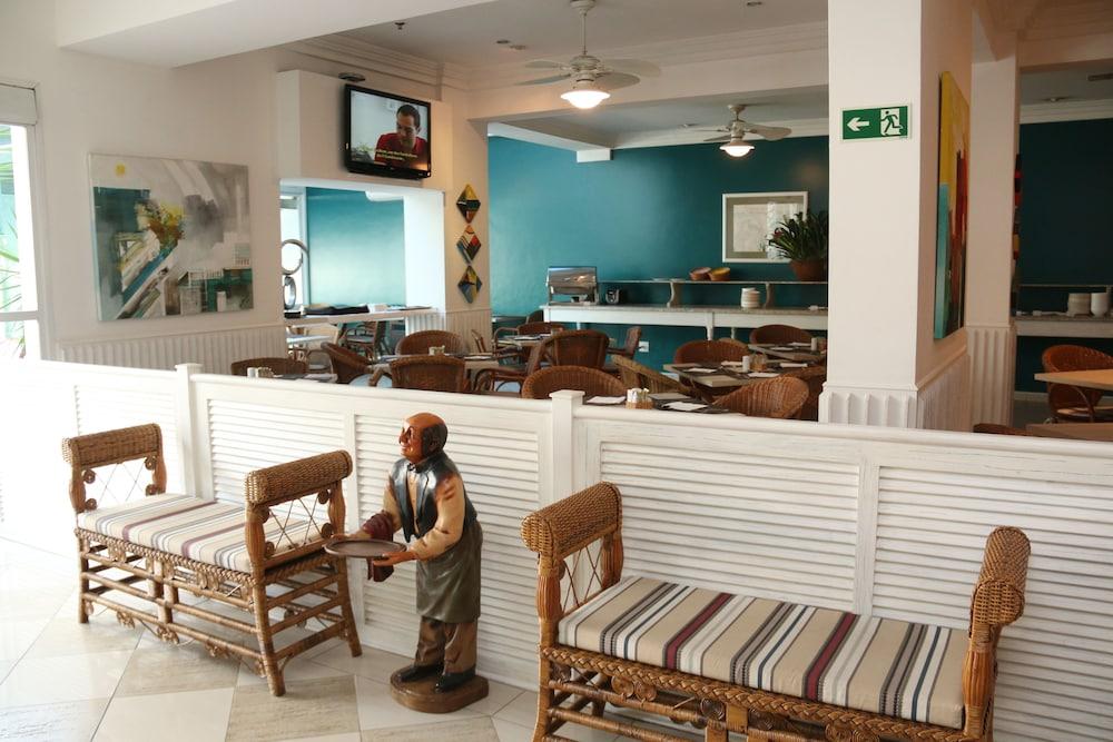 Vitoria Hotel Residence Newport Campinas  Exteriör bild